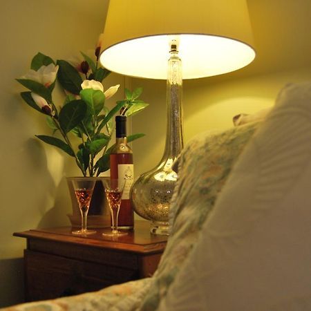 Cutmore Cottages - Meurants Manor Stanhope Gardens Номер фото