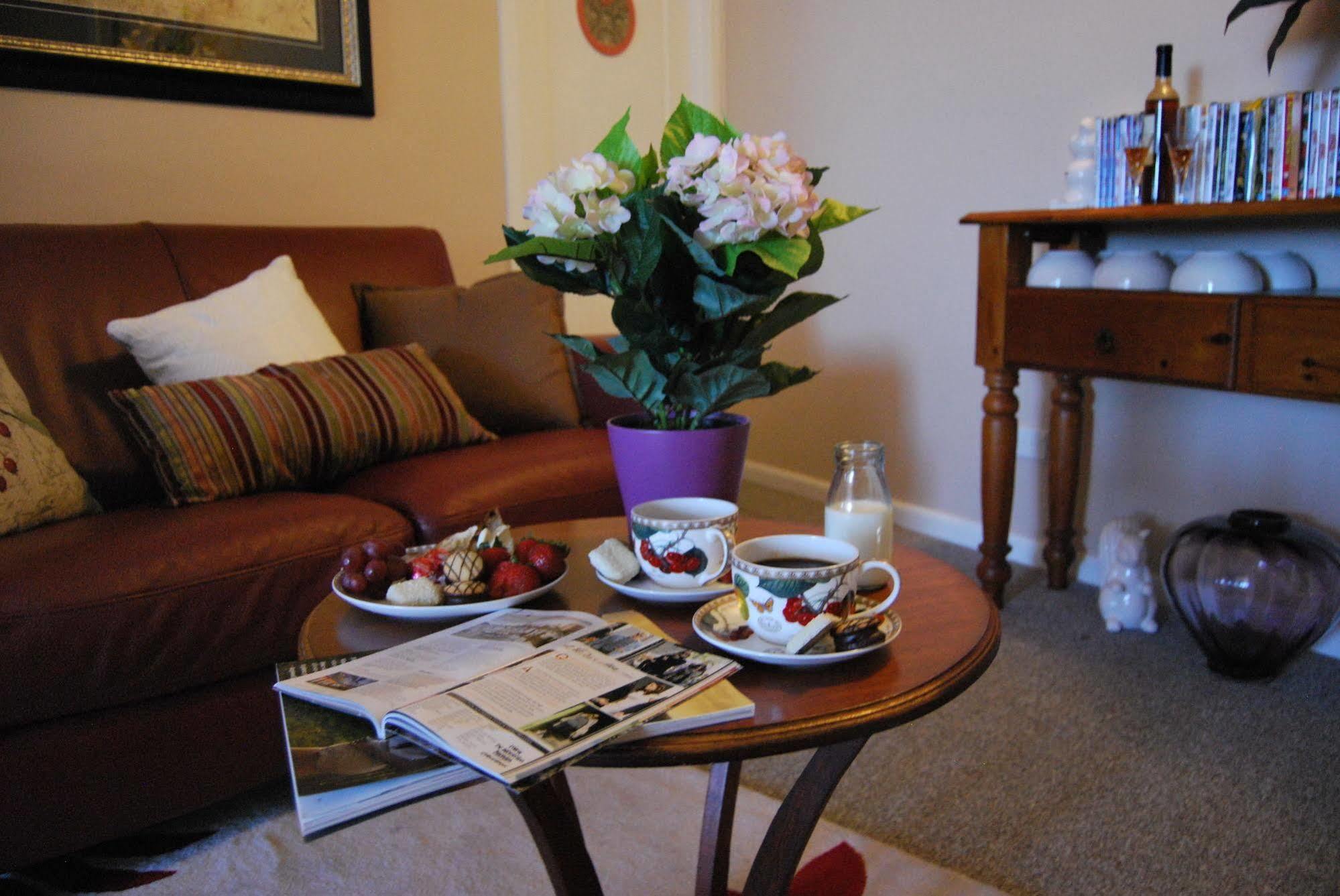 Cutmore Cottages - Meurants Manor Stanhope Gardens Экстерьер фото