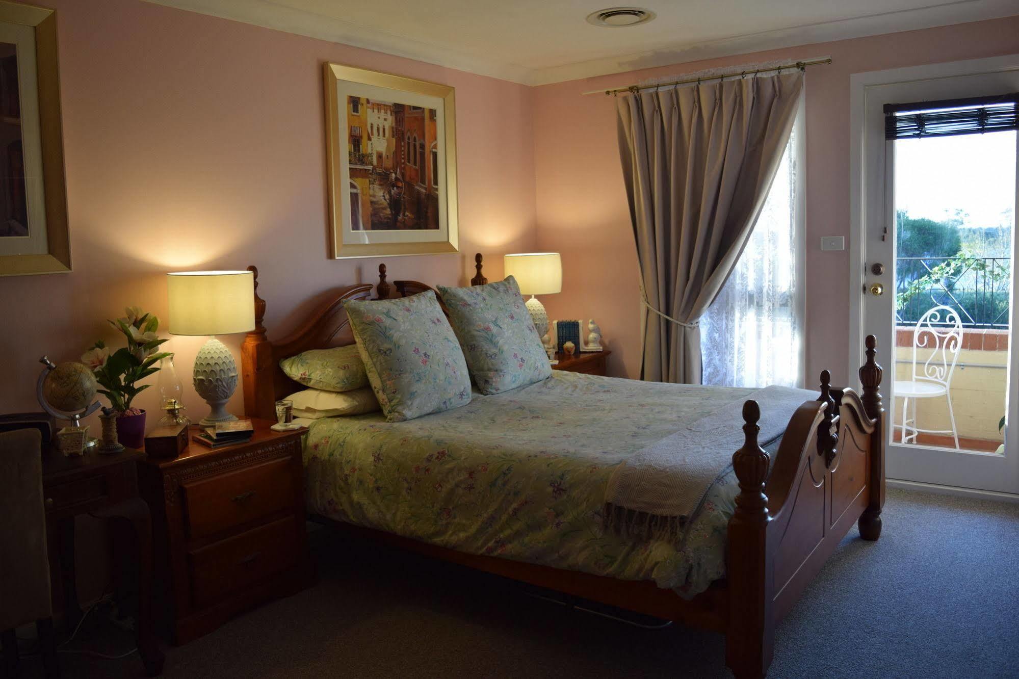 Cutmore Cottages - Meurants Manor Stanhope Gardens Экстерьер фото